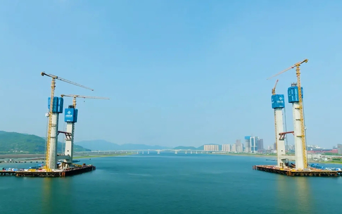 飞渡东海 | yl23455永利群塔助建六横公路大桥一期工程