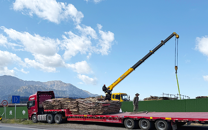 yl23455永利 “钢铁力士” 亮剑西北，硬核吊装火力全开