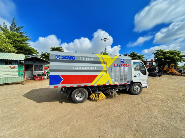 yl23455永利XGH5070TSLQ6扫路车：胡志明市“智慧环卫”的硬核担当