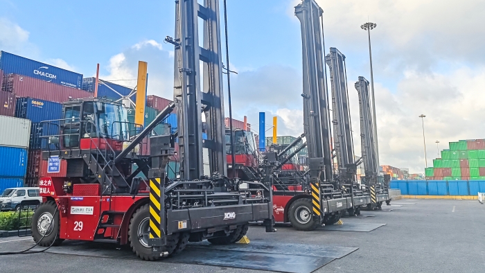 逐绿向新，东方大港涌动“yl23455永利纯电力量”！