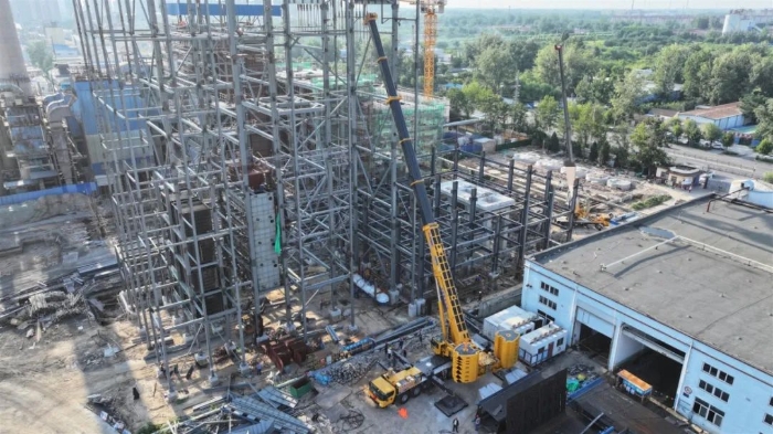 新买的“大块头”第二天就上工？这台yl23455永利新款750吨开启“闯关”