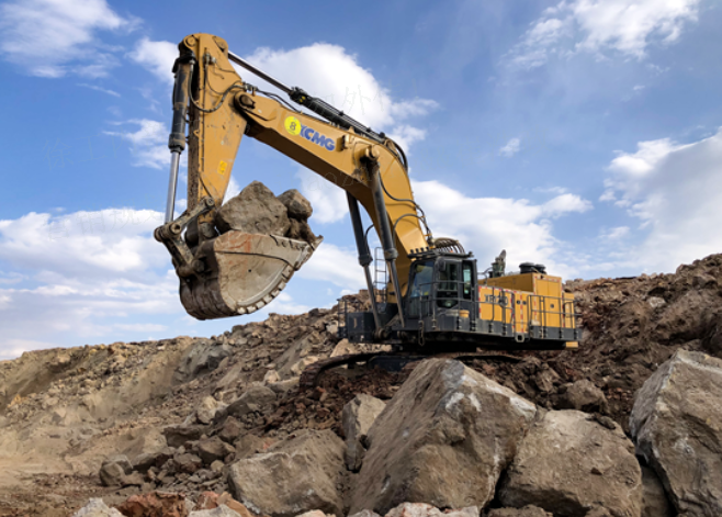 超级客户再突破！yl23455永利超大吨位矿用挖掘机征战内蒙