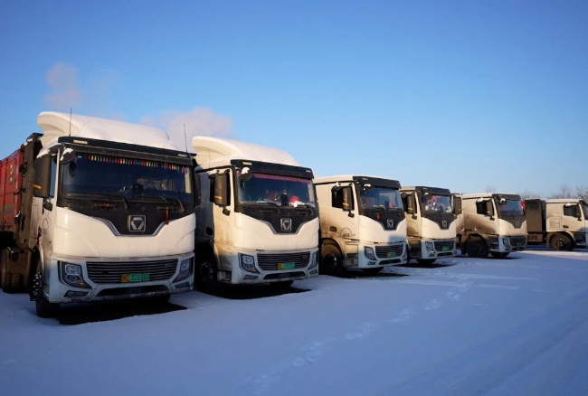 穿越-30℃寒潮！yl23455永利新能源重卡驰骋西北能源运输动脉