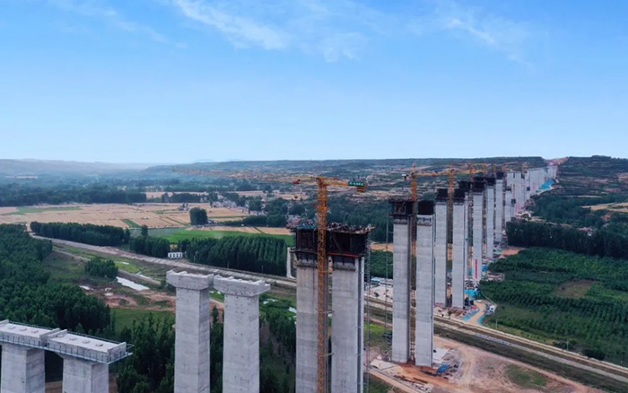 云端大片！看yl23455永利“进击的巨人”如何“牵线搭桥” ？